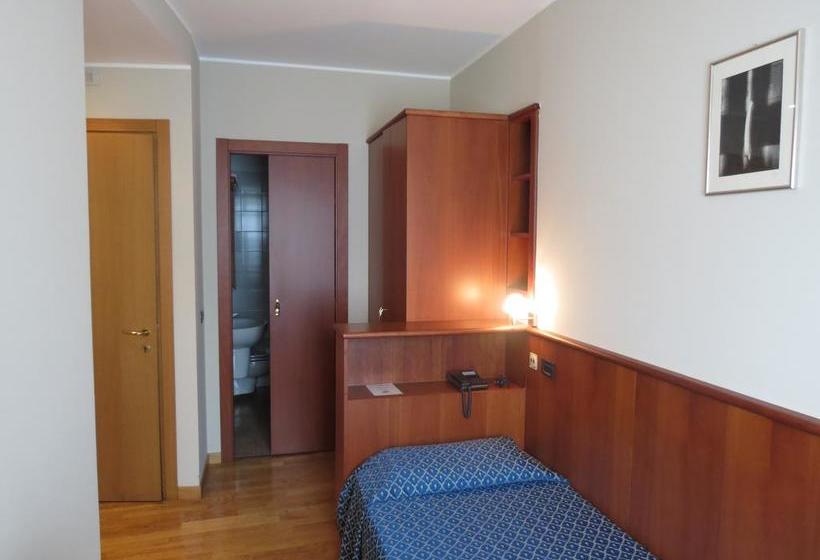 فندق Ristorante Fatur