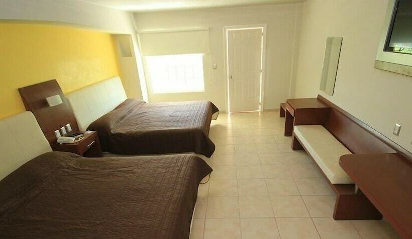 בית מלון כפרי Splash Inn