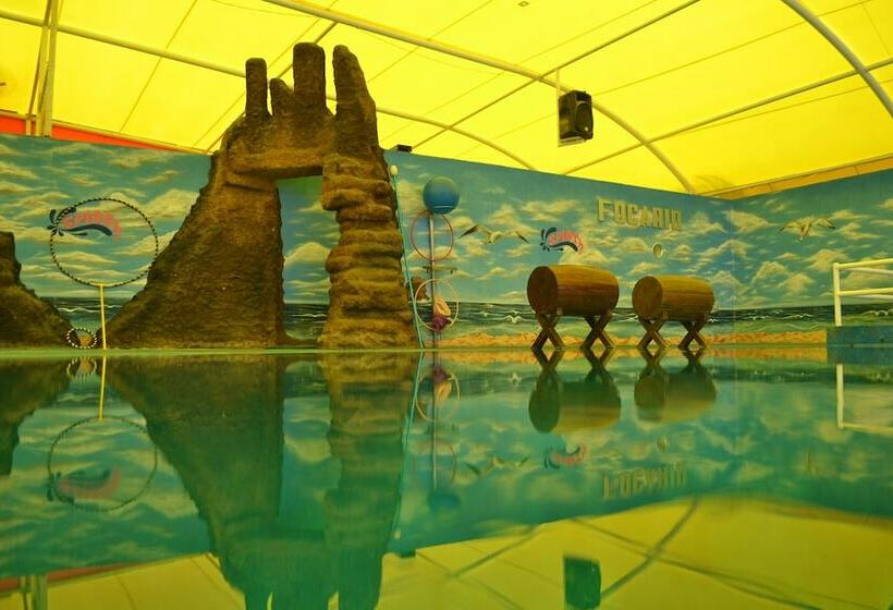 בית מלון כפרי Splash Inn