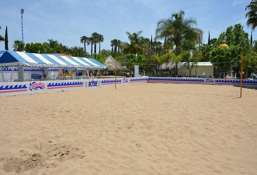 هتل Splash Inn
