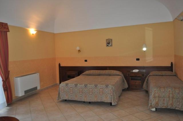 هتل Tenuta Santa Lucia