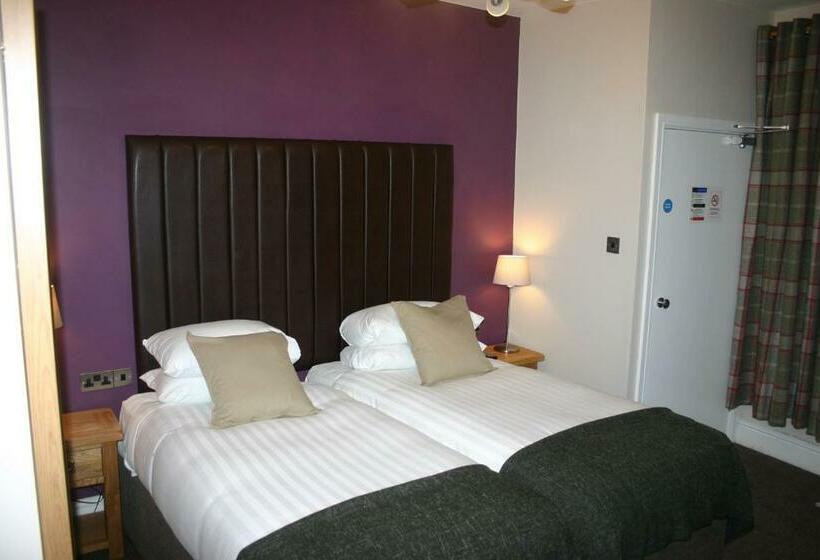 בית מלון כפרי Station