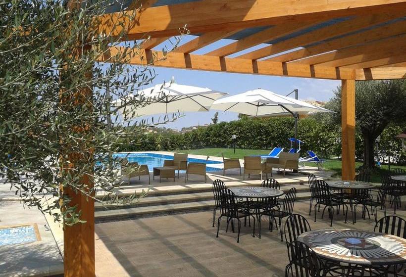 בית מלון כפרי Villa Aurora