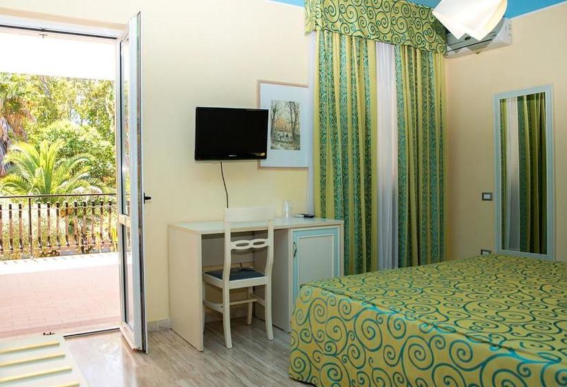 בית מלון כפרי Villa Aurora