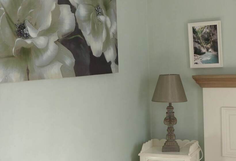 La Ferme Du Petit Ségriès Bed And Breakfast