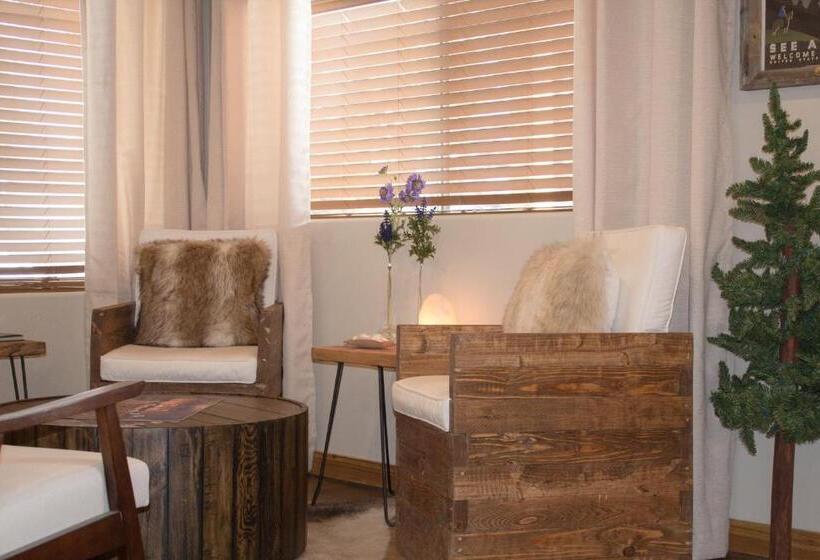 فندق على الطريق The Evergreen