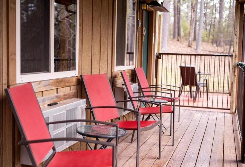 فندق على الطريق The Lookout Lodge