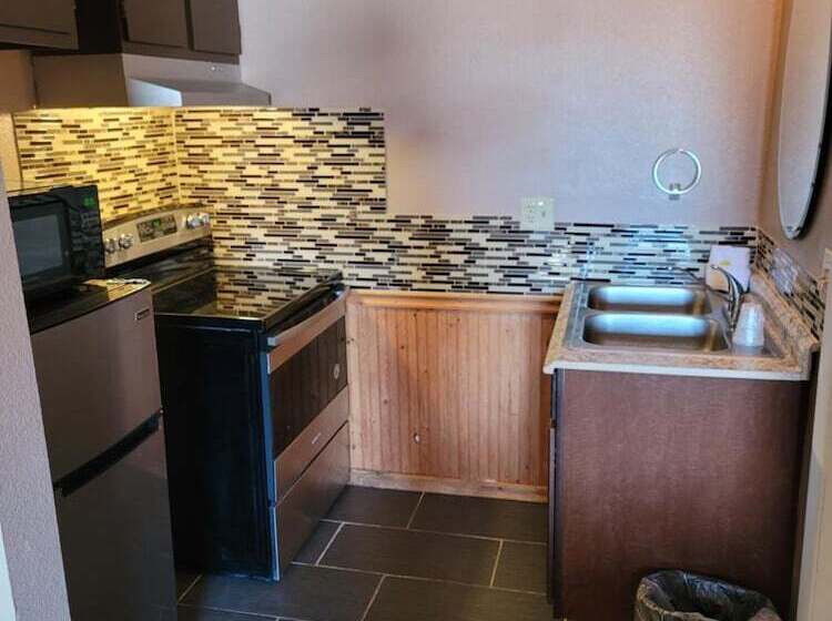 فندق على الطريق Travel Inn