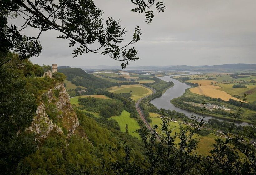 Perth Youth Hostel And Apartments