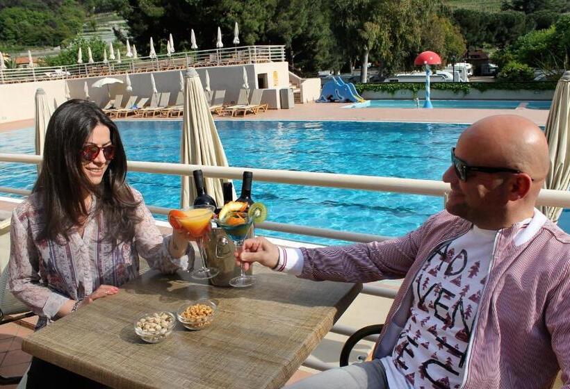 레지던스 Il Villaggio Di Giuele