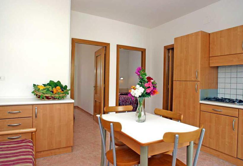 استراحتگاه Crovatico Club Vacanze