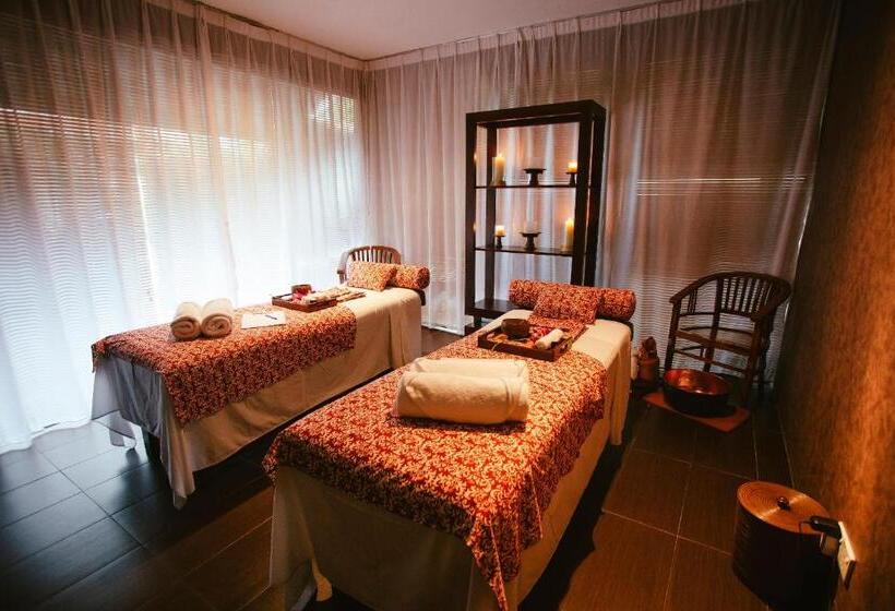 Sand & Sandals Desaru Beach Resort & Spa