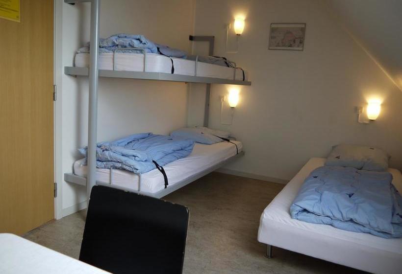 Femmasteren Hotel & Hostel