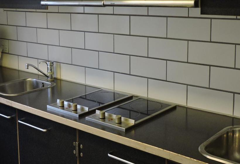 Femmasteren Hotel & Hostel