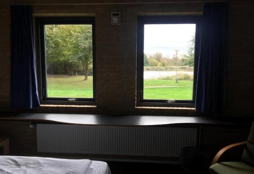 הוסטל Korsør Vandrerhjem Svanegården