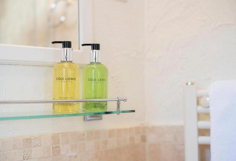 민박 Barnes Fell Apartments