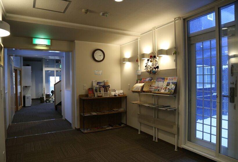 مبيت وإفطار Chalet Burlap Furanui