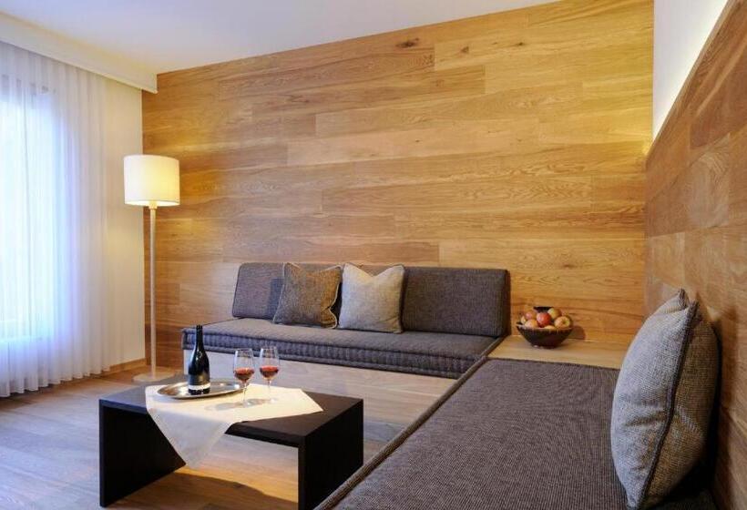 Bio & Wellnesshotel Pazeider   Healing Garden Above Meran