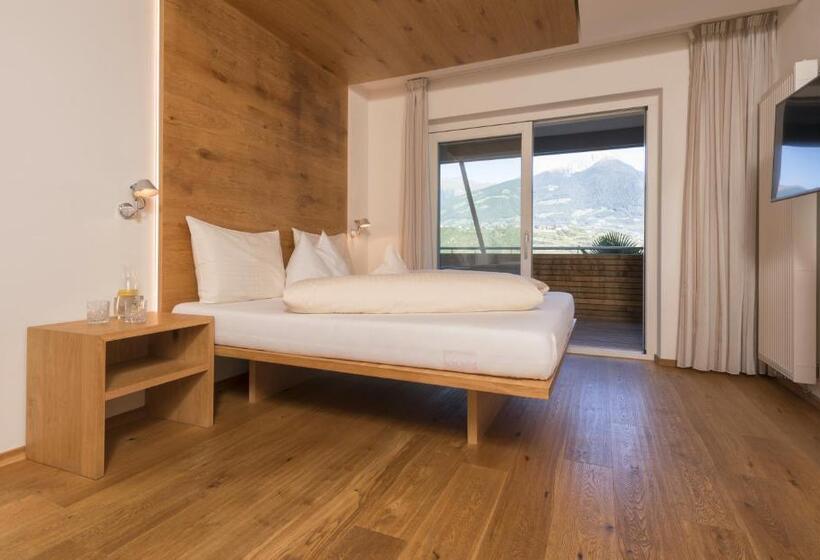 Bio & Wellnesshotel Pazeider   Healing Garden Above Meran