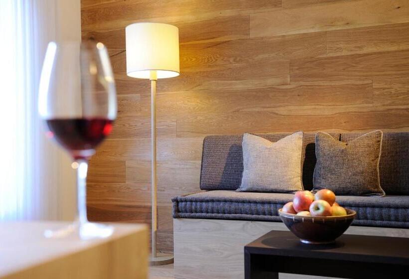 Bio & Wellnesshotel Pazeider   Healing Garden Above Meran