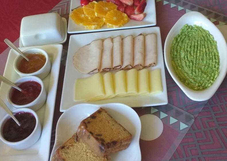 Casa Roble Añejo Bed & Breakfast