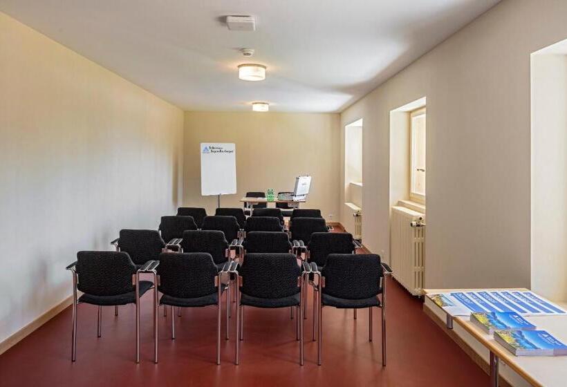 Cransmontana Youth Hostel