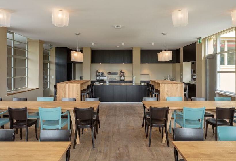 Cransmontana Youth Hostel