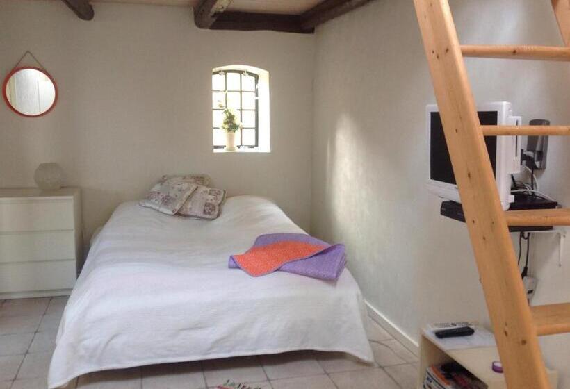 Dyrlev Bed & Breakfast