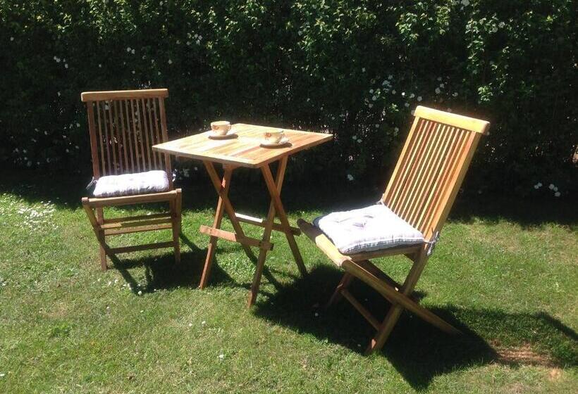 Dyrlev Bed & Breakfast