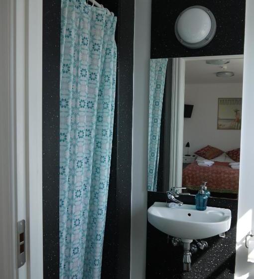 Femmasteren Hotel & Hostel