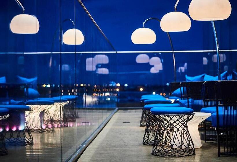 Genting Hotel & Spa At Resorts World Birmingham