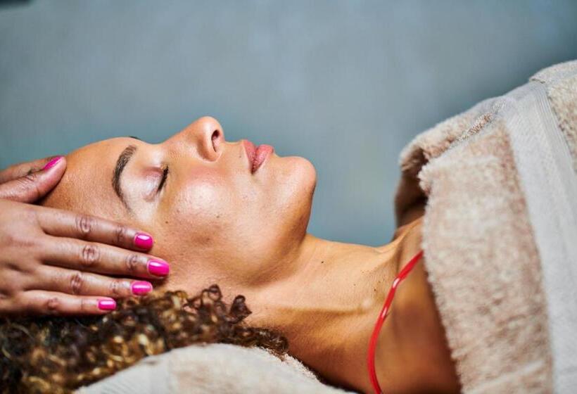 Genting Hotel & Spa At Resorts World Birmingham