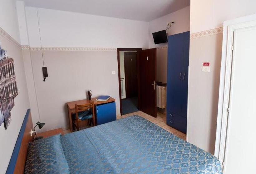 호텔 Albergo Marsari