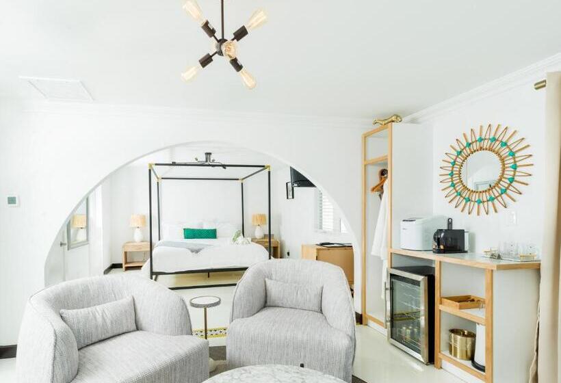 فندق Aqua By American Beech   Adults Only