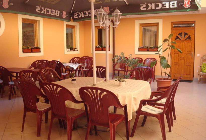 בית מלון כפרי Arany Trófea