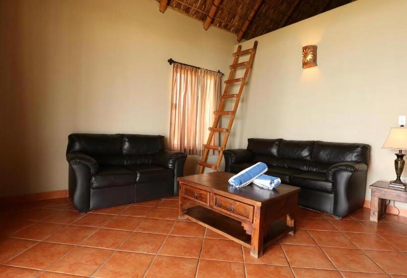 فندق Cerritos Surf Town   Beach Front Property