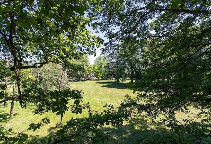 فندق Chateau De Razay