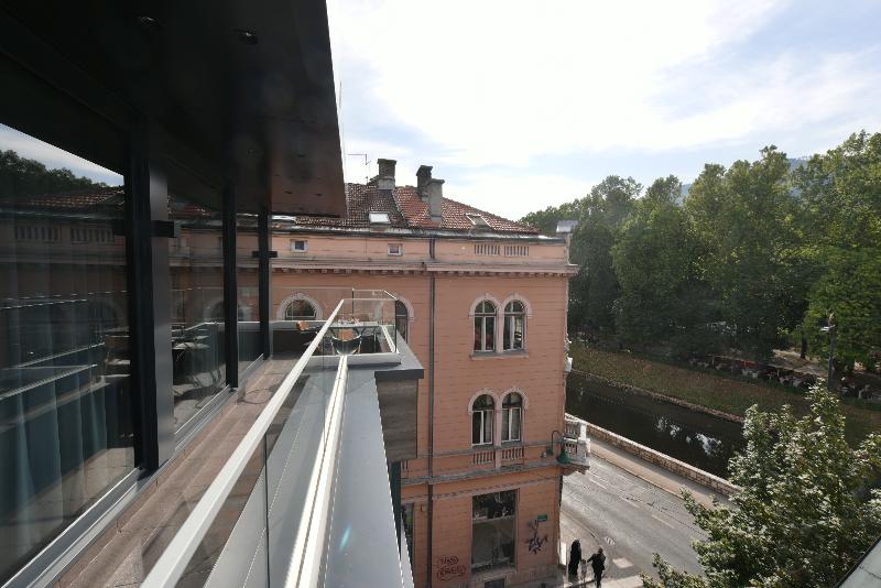 فندق Apeiro City Avant Garde