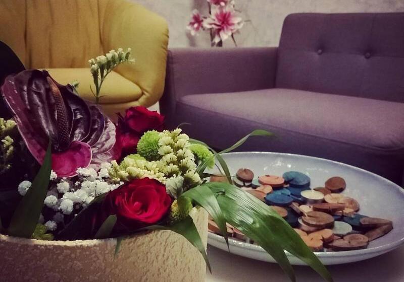 فندق Apeiro City Avant Garde