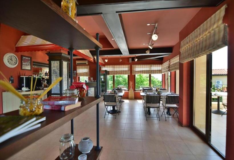 호텔 Club Residence At Blacksearama Golf