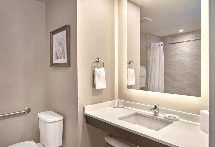 בית מלון כפרי Fairfield Inn & Suites By Marriott Airdrie