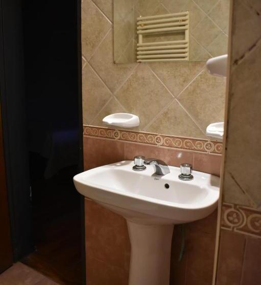 فندق El Colonial