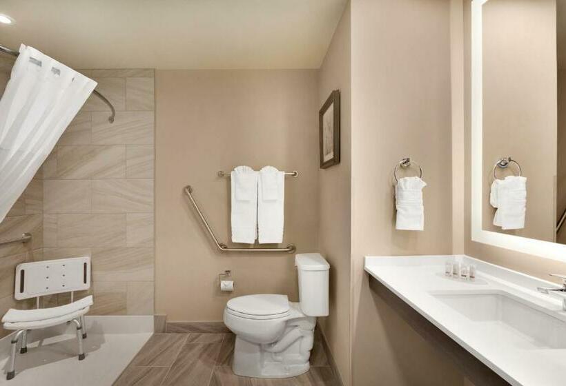 בית מלון כפרי Fairfield Inn & Suites By Marriott Airdrie