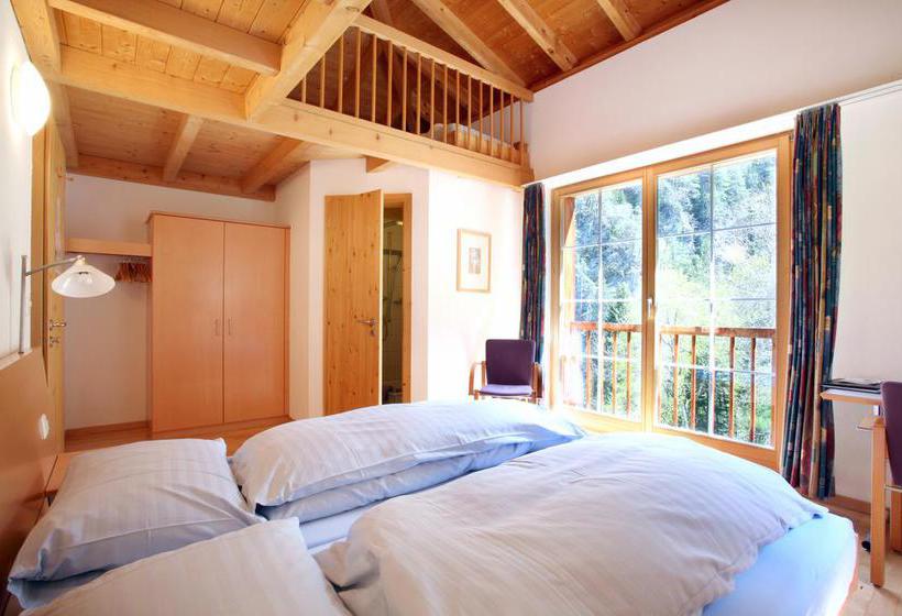 בית מלון כפרי Fontana Passugg