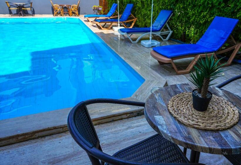 ホテル Four Seasons Apart