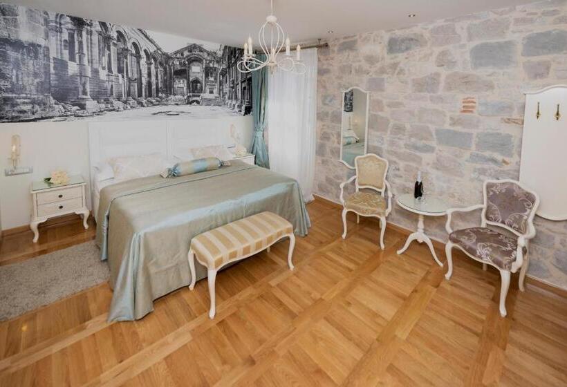 בית מלון כפרי Gothic Palace Heritage