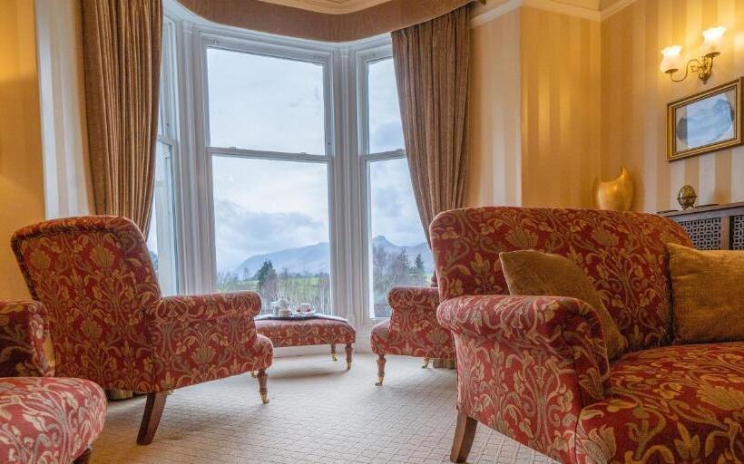 Отель Highfield