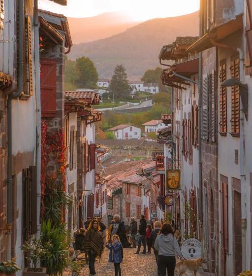 هتل Hôtel Itzalpea