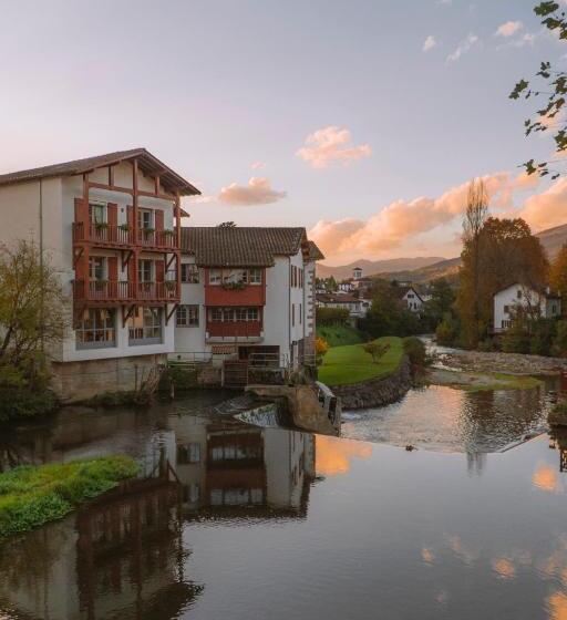 هتل Hôtel Itzalpea