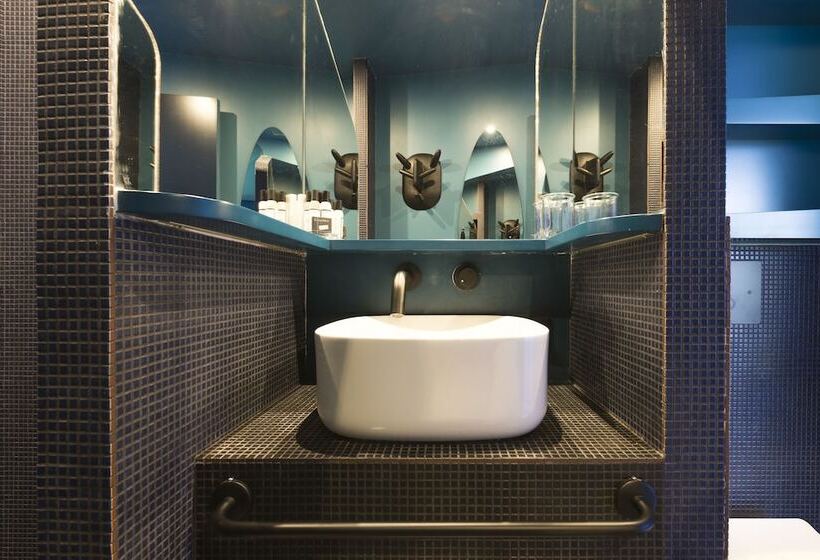 ホテル Hôtel La Reine Jane